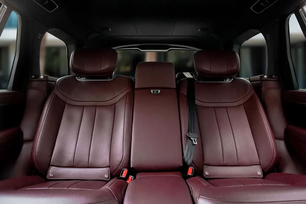 10,967 P.M | 0% Downpayment | Autobiography | P530 V8! - Image 12