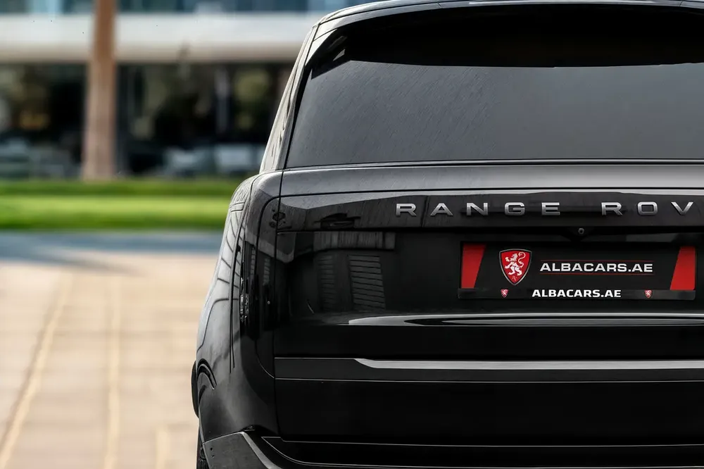 10,967 P.M | 0% Downpayment | Autobiography | P530 V8! - Image 6