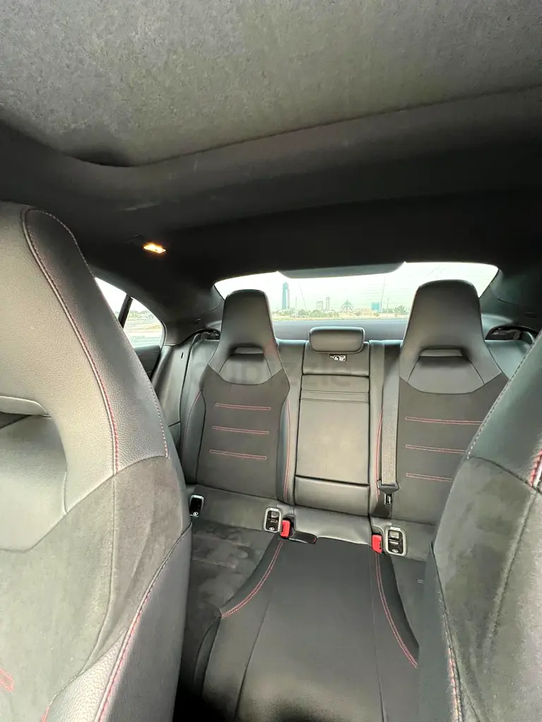 2022 Mercedes-Benz CLA 250 4MATIC - American Specs - Excellent Condition - Image 7