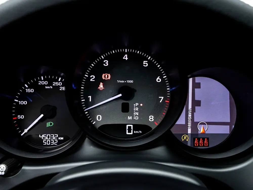 SUMMER STARTS NOW | EXCLUSIVE DEAL BY BLACKLINE, November 2026 Porsche Warranty, Low KMs, GCC - Image 11