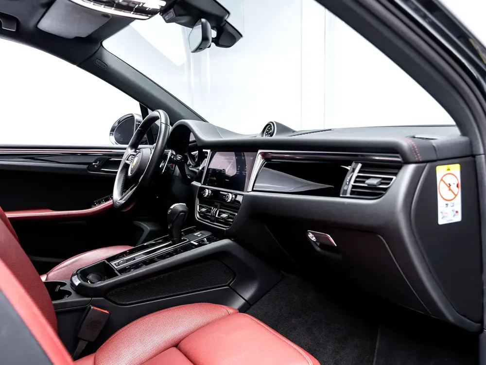 SUMMER STARTS NOW | EXCLUSIVE DEAL BY BLACKLINE, November 2026 Porsche Warranty, Low KMs, GCC - Image 12