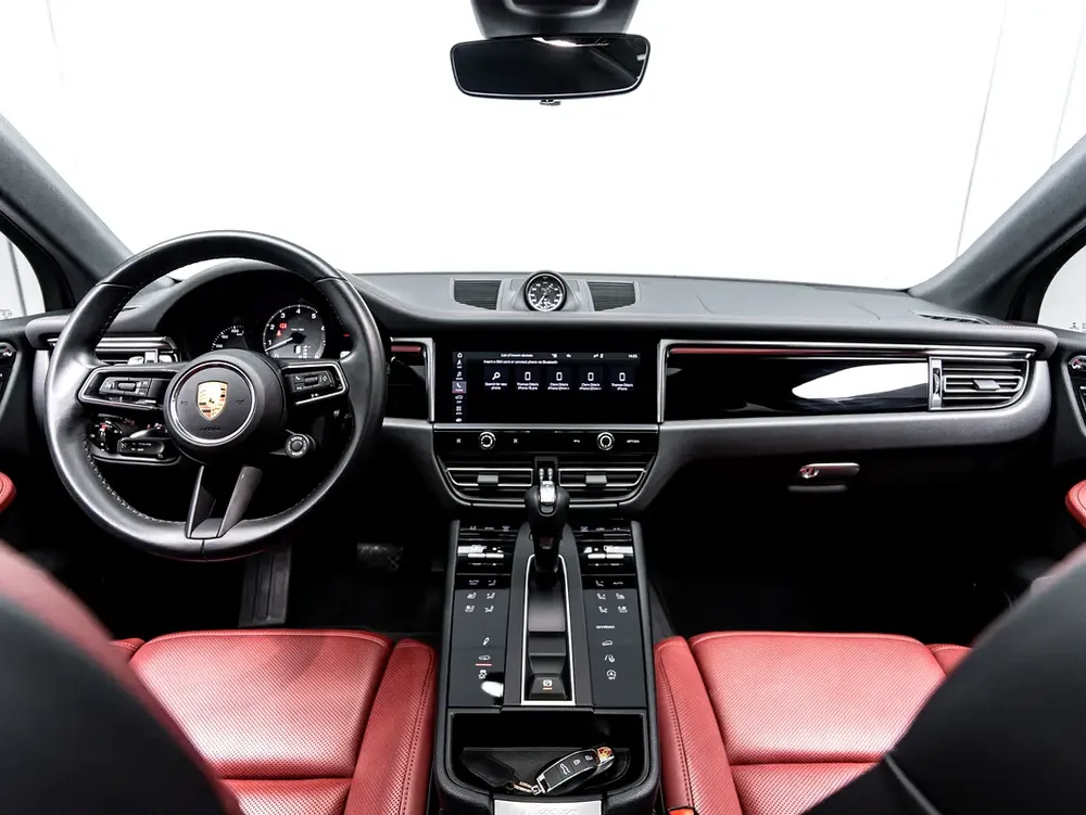SUMMER STARTS NOW | EXCLUSIVE DEAL BY BLACKLINE, November 2026 Porsche Warranty, Low KMs, GCC - Image 16