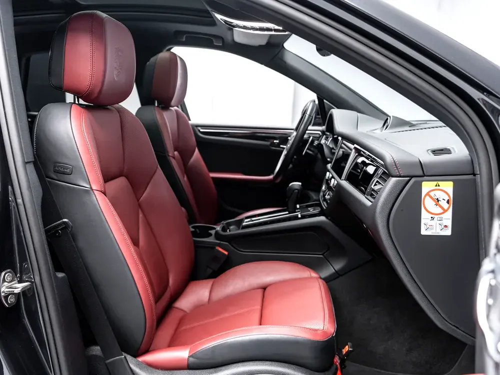 SUMMER STARTS NOW | EXCLUSIVE DEAL BY BLACKLINE, November 2026 Porsche Warranty, Low KMs, GCC - Image 8