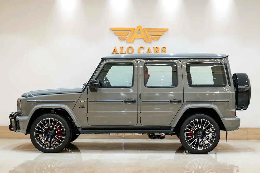 2025 Mercedes Benz G63 AMG / 5 Years Warranty And Service Contract Till 100k km / Gcc Specs - Image 10