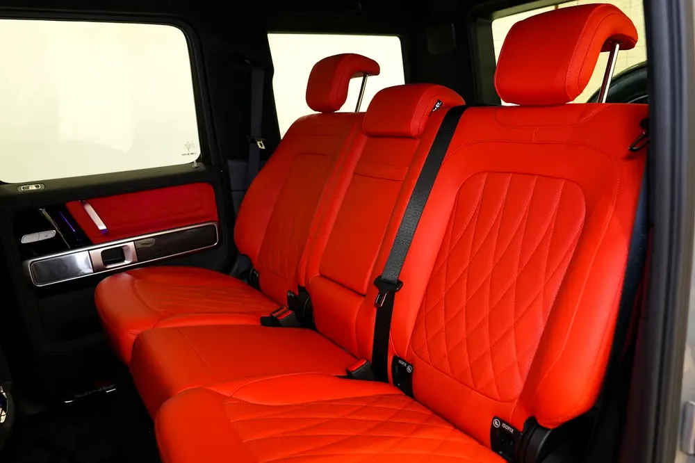 2025 Mercedes Benz G63 AMG / 5 Years Warranty And Service Contract Till 100k km / Gcc Specs - Image 9