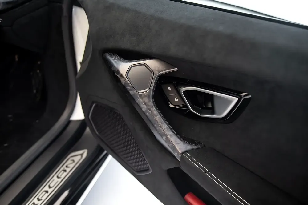 HURACAN PERFORMANTE | WARRANTY AVAILABLE | WHITE/BLACK - Image 13