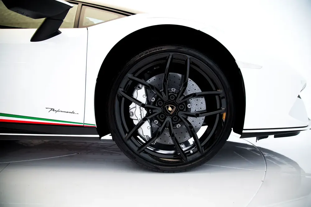 HURACAN PERFORMANTE | WARRANTY AVAILABLE | WHITE/BLACK - Image 16