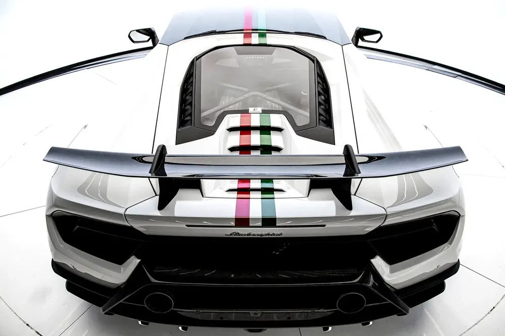 HURACAN PERFORMANTE | WARRANTY AVAILABLE | WHITE/BLACK - Image 17