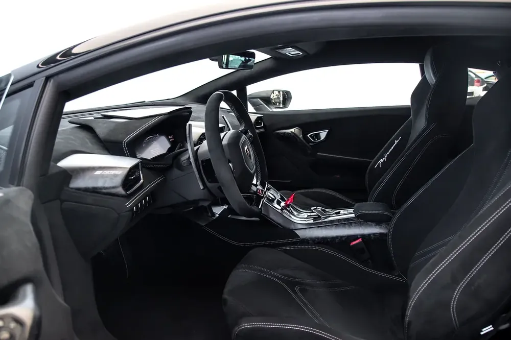 HURACAN PERFORMANTE | WARRANTY AVAILABLE | WHITE/BLACK - Image 9