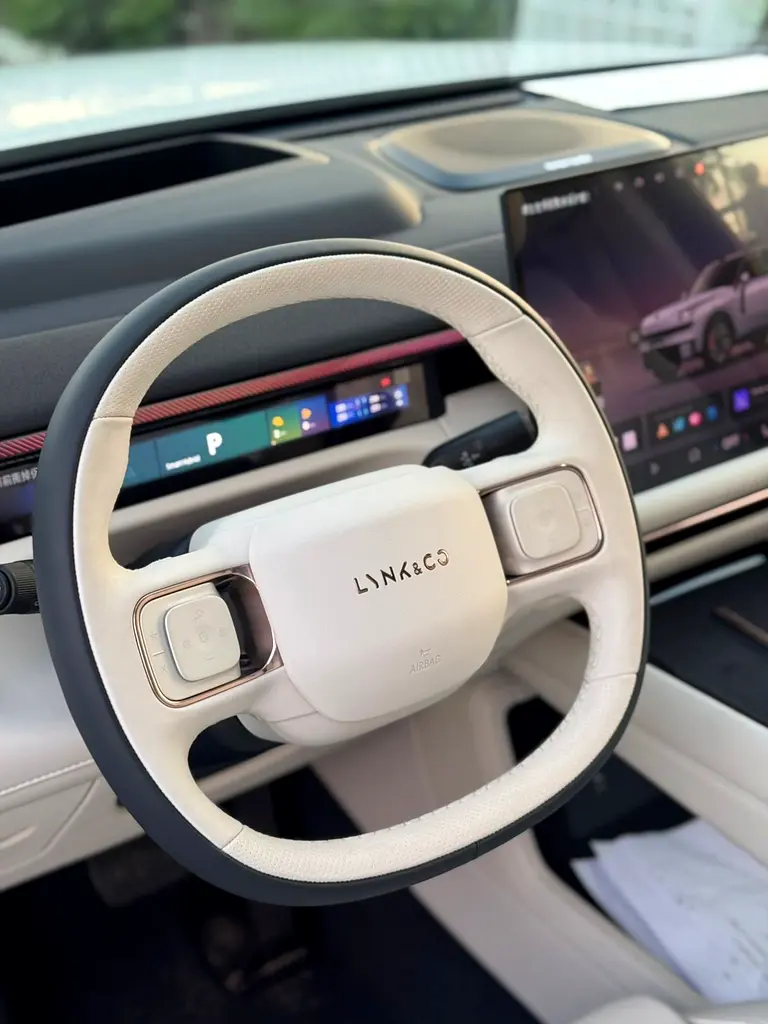 Lynk & Co 09 2.0 Ultra 2025 - Brand New - Chinese Specs - Image 9