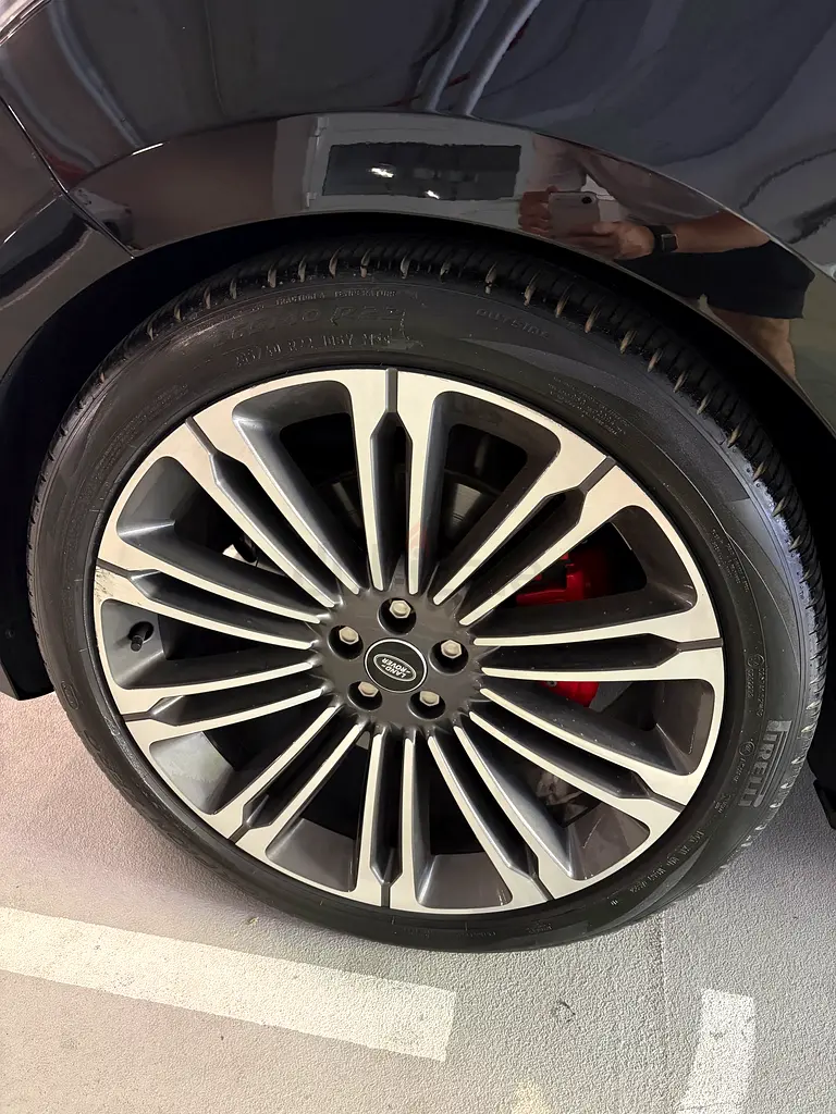 2024 Land Rover Range Rover Velar R-Dynamic HSE | GCC Specs | Like New - Image 7