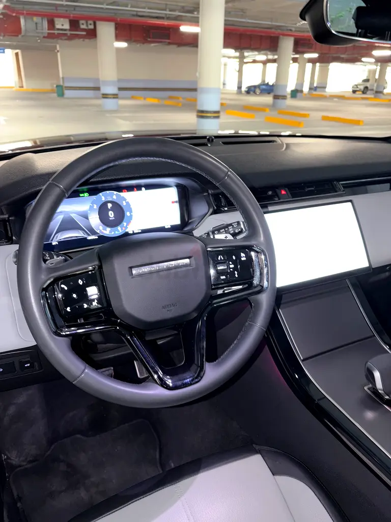 2024 Land Rover Range Rover Velar R-Dynamic HSE | GCC Specs | Like New - Image 8