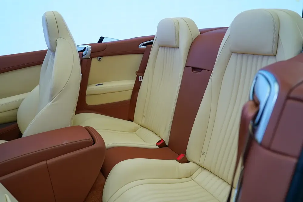 GTC V8 S | DARK BLUE | TWO TONE INTERIOR | WARRANTY AVAILABLE - Image 11