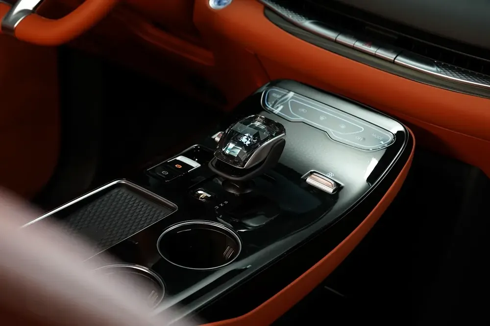 Boldly Hybrid. Perfectly Executive. - Image 11