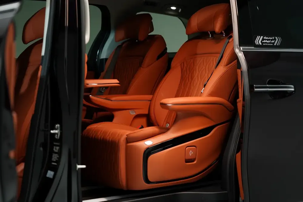 Boldly Hybrid. Perfectly Executive. - Image 8