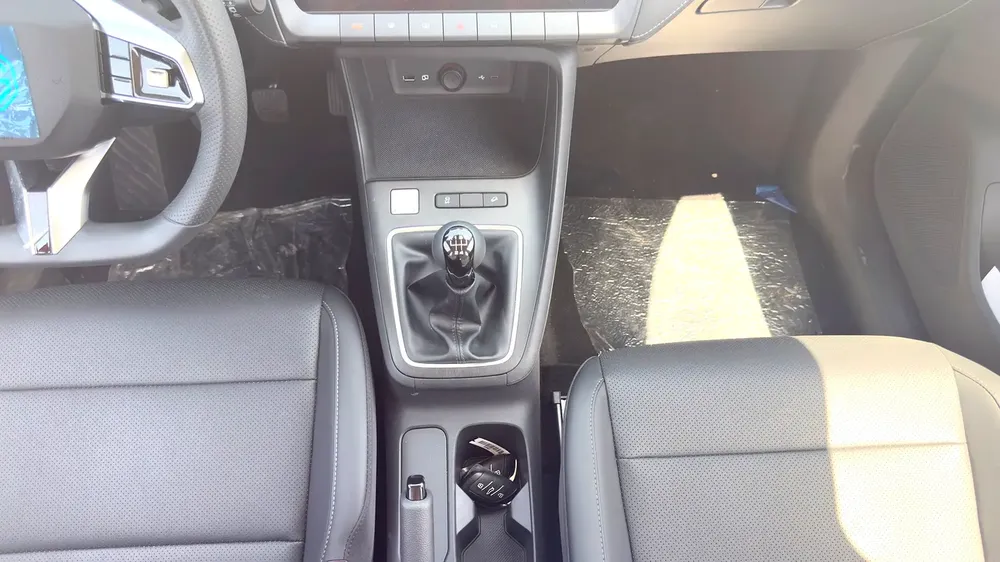 MG ZS 2025 Standard - Chinese Specs - Brand New Compact SUV - Image 17