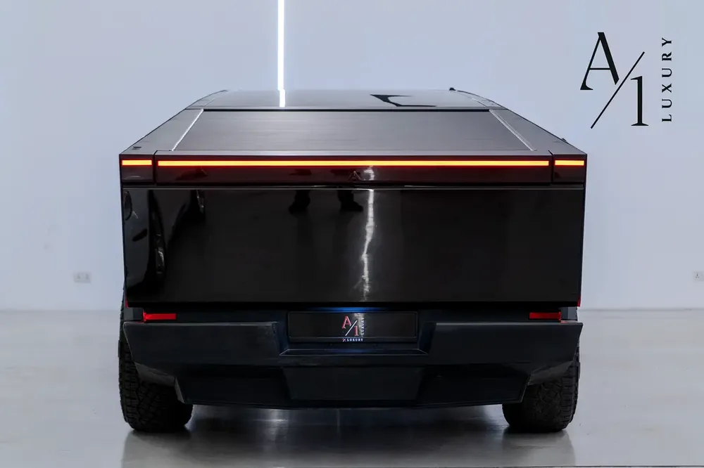 2024 Tesla Cyberbeast, Fully Loaded, Excellent Condition, American Spec - Image 4