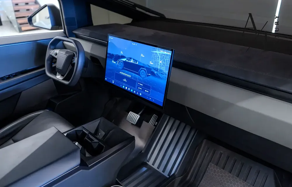 2024 Tesla Cyberbeast, Fully Loaded, Excellent Condition, American Spec - Image 6