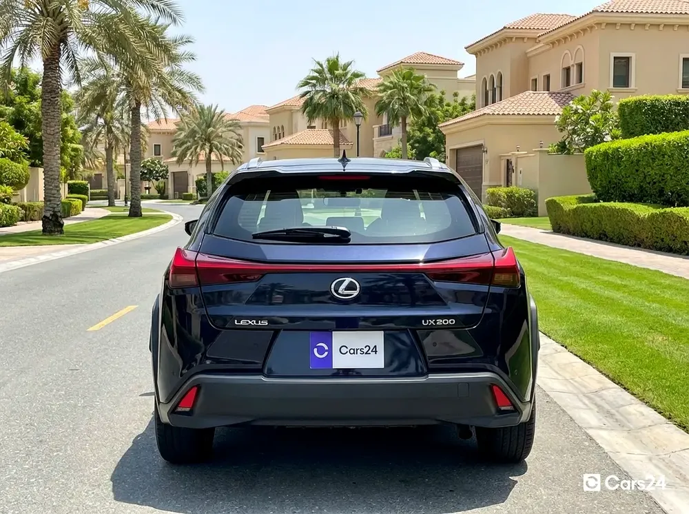 AED 1,672/month | 0 Downpayment | Free 3 Months Warranty | 30 Day Return | LEXUS UX200 2023 - Image 4