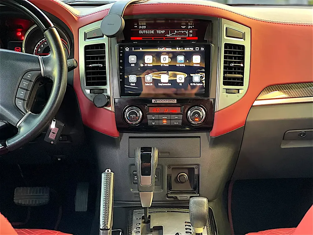 AED 1,250 EMI PM | MITSUBISHI PAJERO | SIGNATURE EDITION | FULL SERVICE HISTORY | 0% DOWNPAYMENT - Image 13