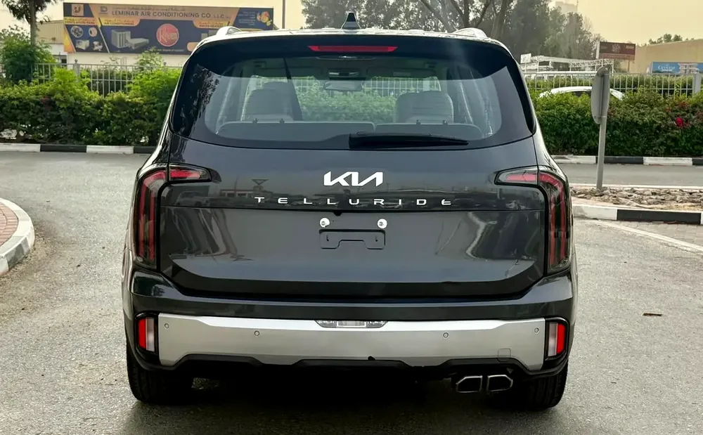 2023 Kia Telluride SX Full Options | G.C.C | First Owner | Full Service History - Image 10