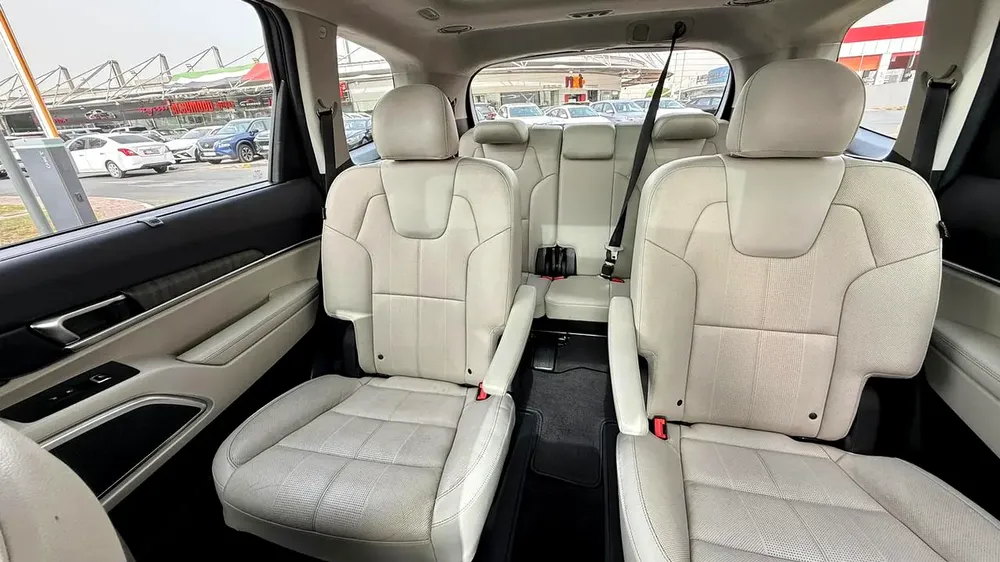 2023 Kia Telluride SX Full Options | G.C.C | First Owner | Full Service History - Image 19