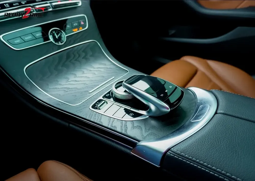 Low Mileage 2020 Mercedes C200 AMG GCC # Top Range - Image 17