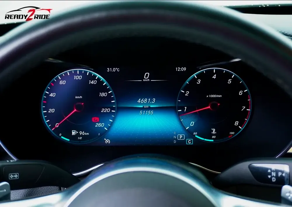 Low Mileage 2020 Mercedes C200 AMG GCC # Top Range - Image 18