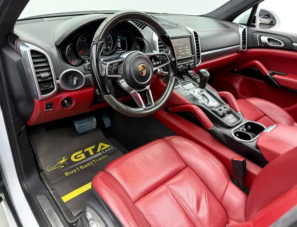 2016 Porsche Cayenne GTS, Carbon Fiber Interior, Fully Loaded, Excellent Condition, GCC - Image 10