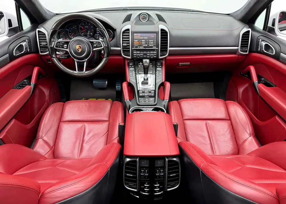 2016 Porsche Cayenne GTS, Carbon Fiber Interior, Fully Loaded, Excellent Condition, GCC - Image 13