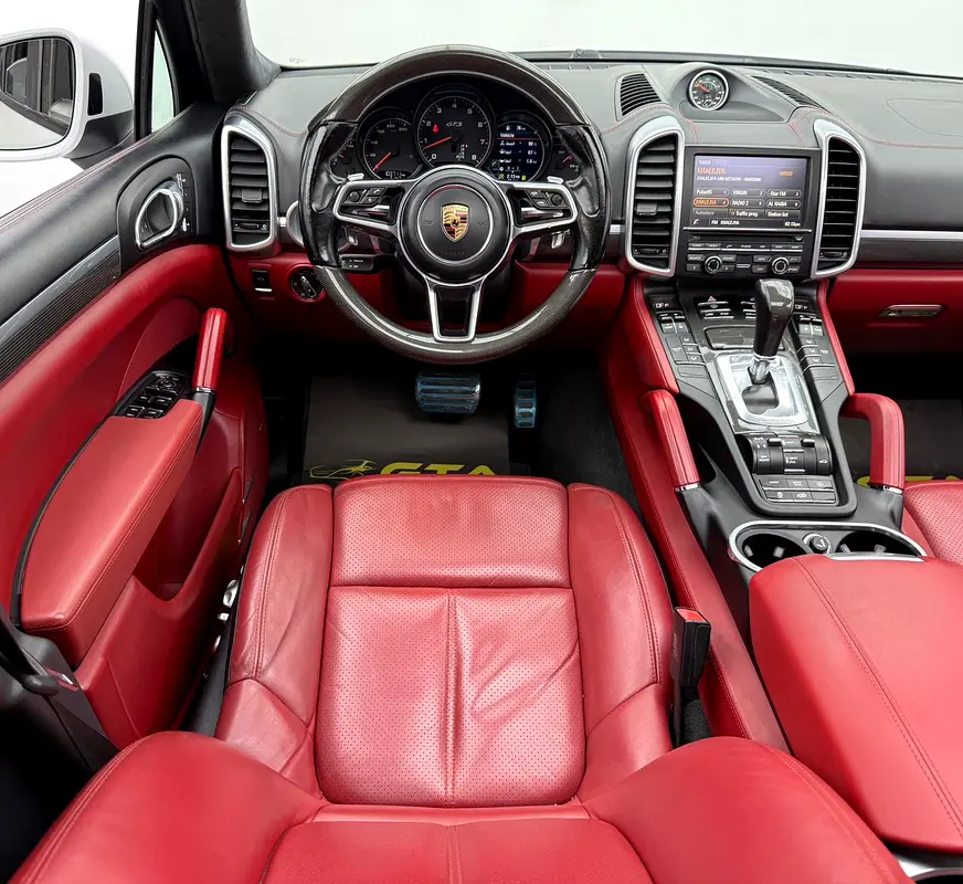 2016 Porsche Cayenne GTS, Carbon Fiber Interior, Fully Loaded, Excellent Condition, GCC - Image 14