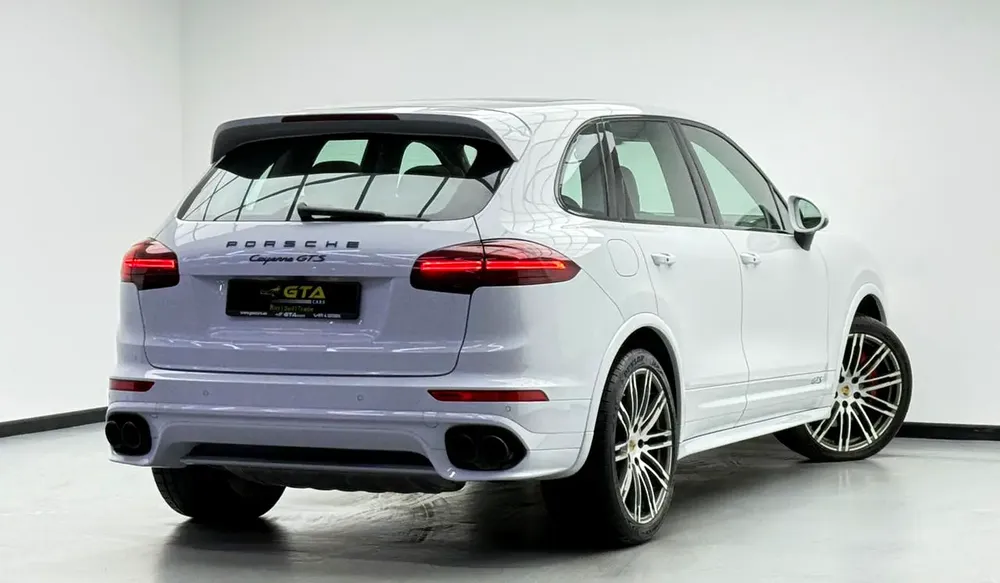 2016 Porsche Cayenne GTS, Carbon Fiber Interior, Fully Loaded, Excellent Condition, GCC - Image 4