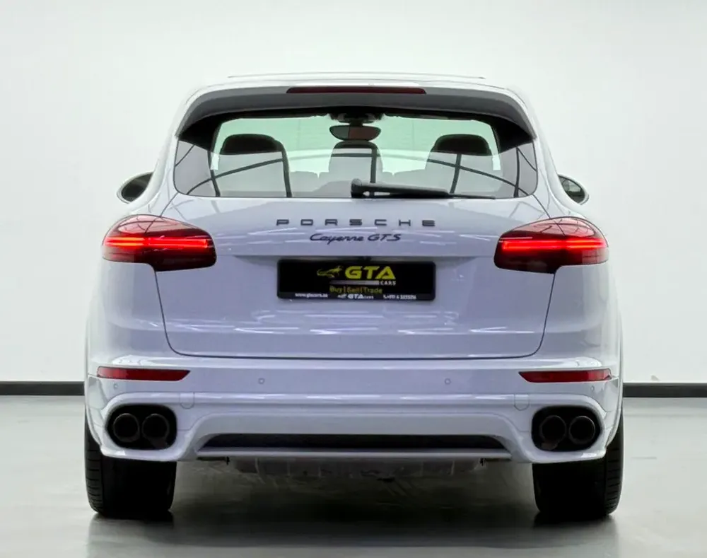 2016 Porsche Cayenne GTS, Carbon Fiber Interior, Fully Loaded, Excellent Condition, GCC - Image 5