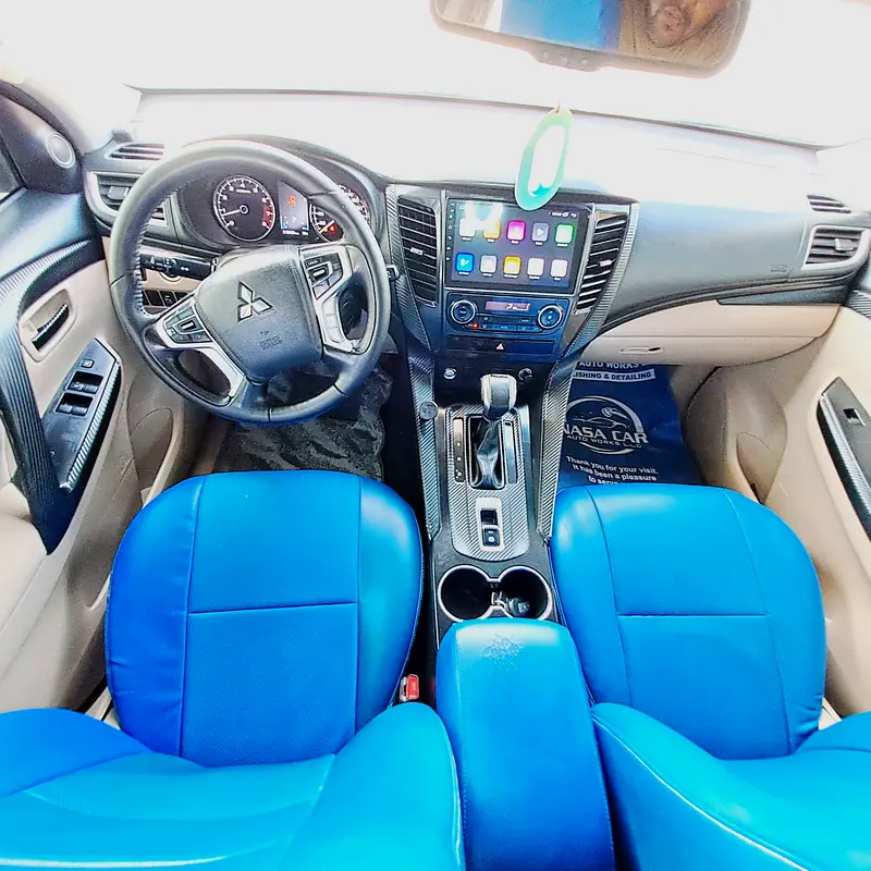 Mitsubishi Montero // Gcc space // No Accident // No Reprint // Model 2016 // Good conditions - Image 5
