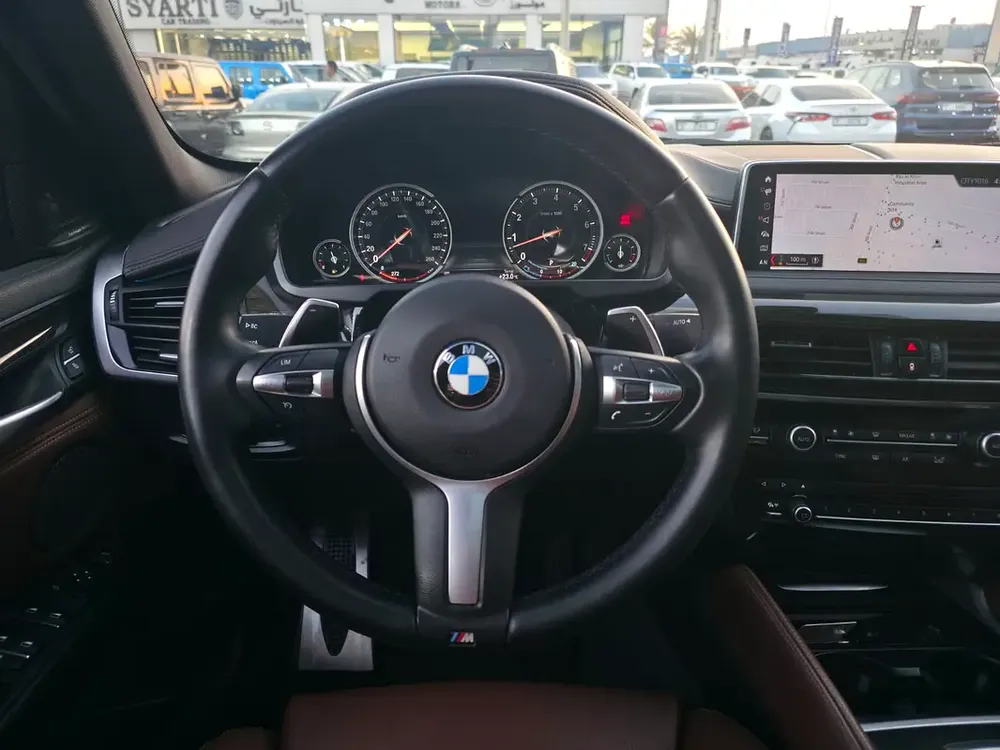 BMW X6 XDrive 3.5 M-Kit Twin Power Turbo Full Option Gcc Single Owner Original Paint Well Maintaind - Image 17