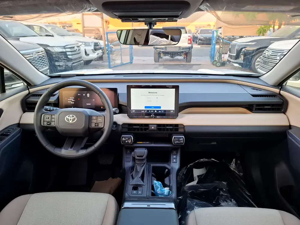 Toyota Rav4 XLE 2.5L 2026 Hybrid White (Export Only) - Image 11