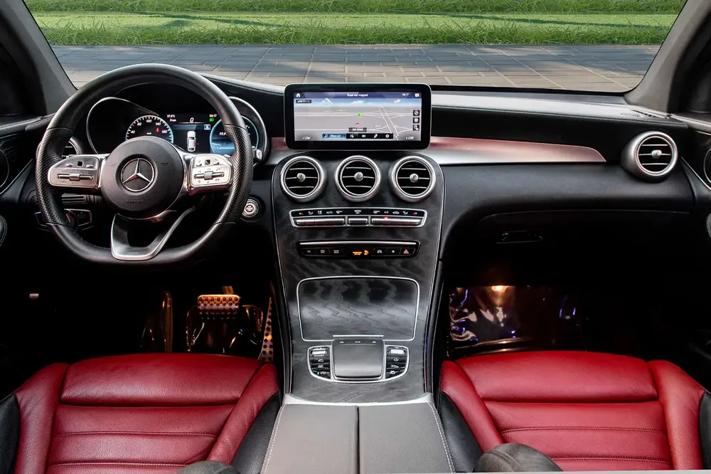 2,938 P.M |  GLC 200 AMG Coupe | 0% Downpayment | Perfect Condition! - Image 8