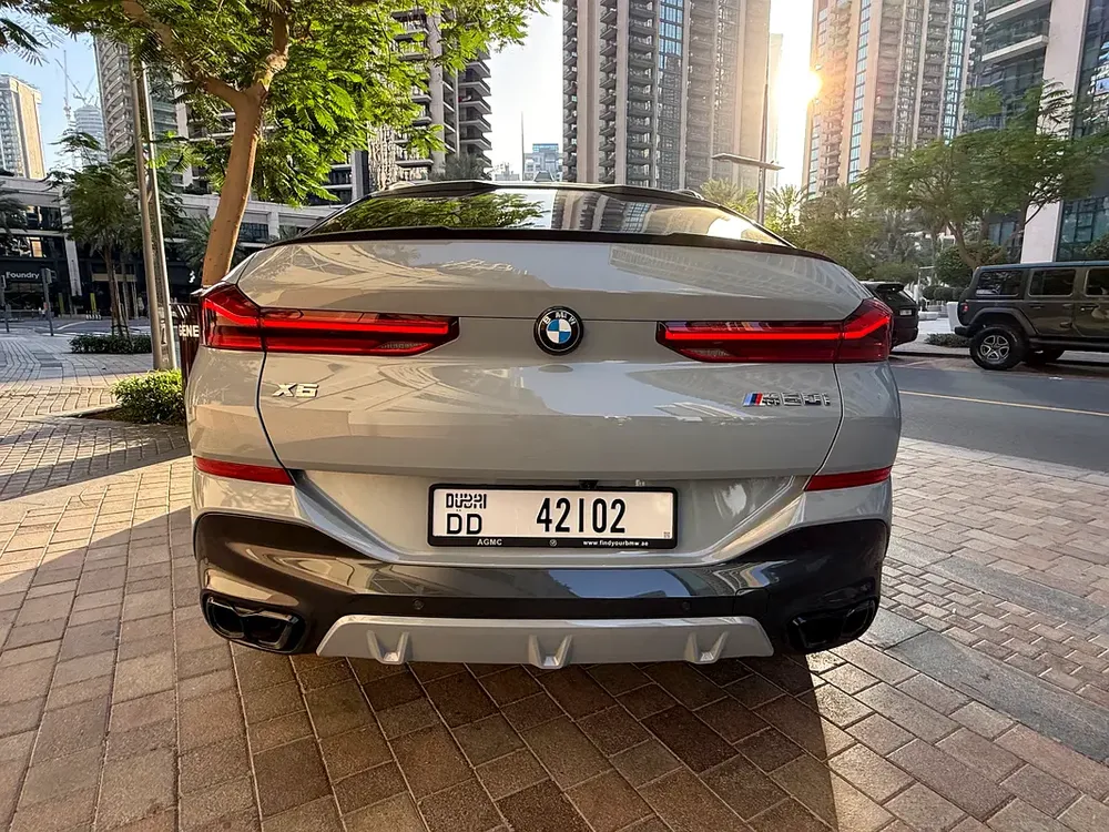 BMW X6 M60i 2025 GCC Specs - Brand New - Image 6