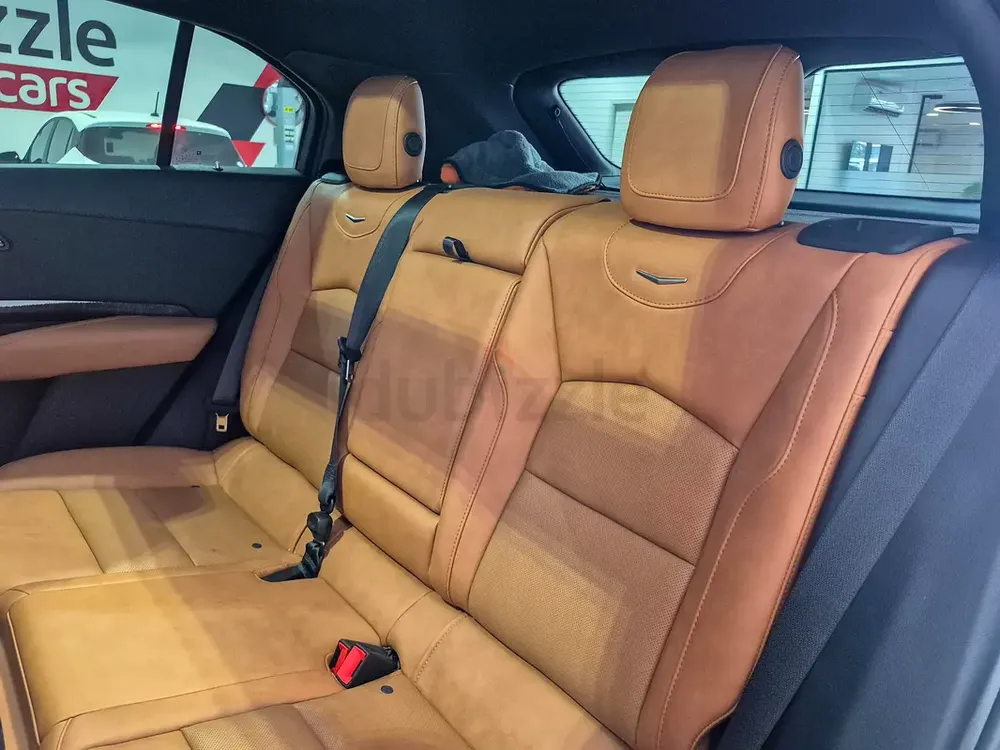 AED 1976/month | 2023 Cadillac XT4  | GCC Specs | Ref#457874 - Image 11