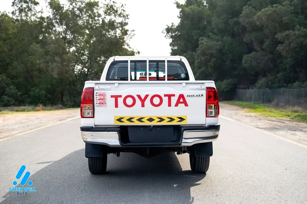 2022 Toyota Hilux GL 2.7L Automatic | GCC Specs Dual-Cab Pickup Built for Power  Reliability - Image 7