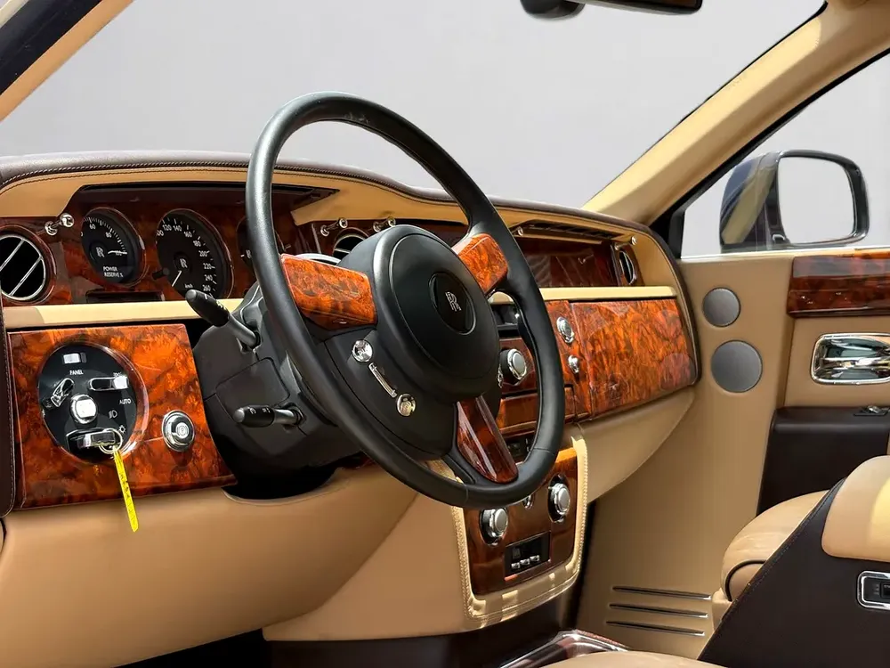 ROLLS-ROYCE PHANTOM | 6.75L V12 | 2011 | FULL SERVICE HISTORY | GCC SPECS - Image 12