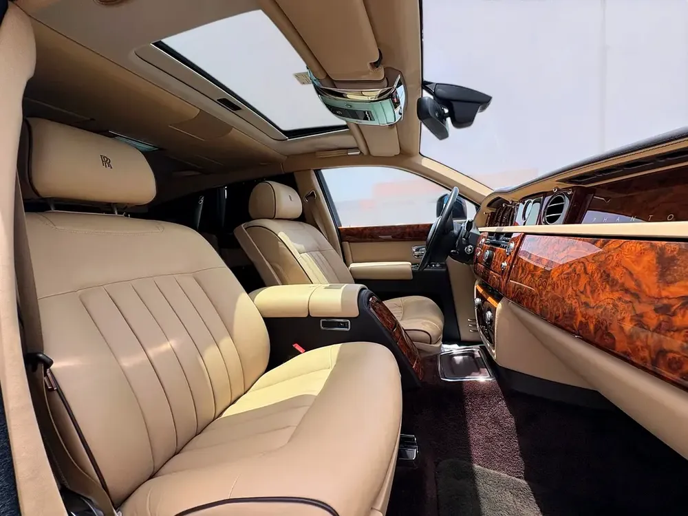 ROLLS-ROYCE PHANTOM | 6.75L V12 | 2011 | FULL SERVICE HISTORY | GCC SPECS - Image 18