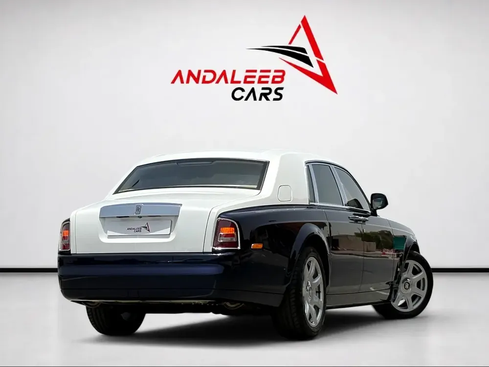 ROLLS-ROYCE PHANTOM | 6.75L V12 | 2011 | FULL SERVICE HISTORY | GCC SPECS - Image 6