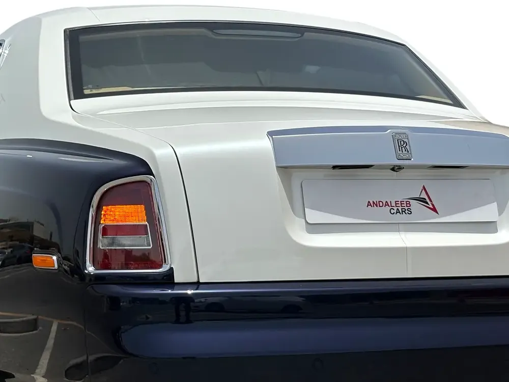 ROLLS-ROYCE PHANTOM | 6.75L V12 | 2011 | FULL SERVICE HISTORY | GCC SPECS - Image 8