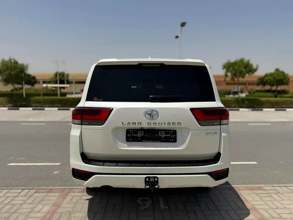 Toyota Land Cruiser-GXR-2022 -GCC Specs - Image 4