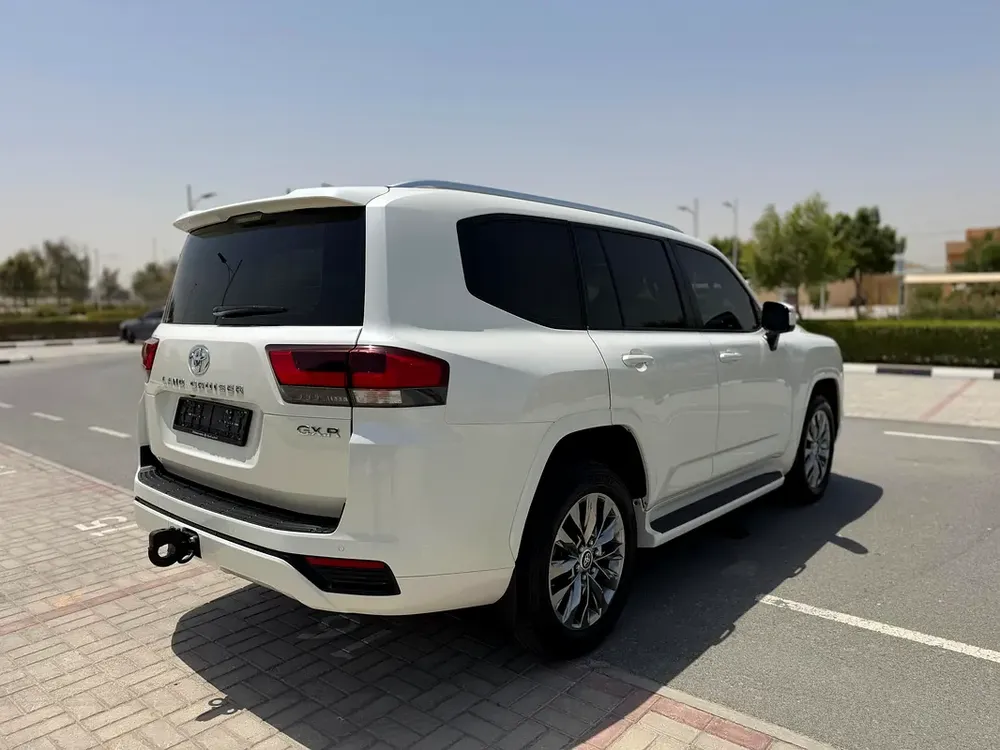 Toyota Land Cruiser-GXR-2022 -GCC Specs - Image 7