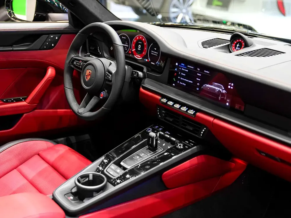 AEROKIT 2026 BRAND NEW CARRERA 4 GTS UNDER 2 YEARS WARRANTY- MATRIX LED-EXCLUSIVE TAIL LIGHTS- BOSE - Image 12