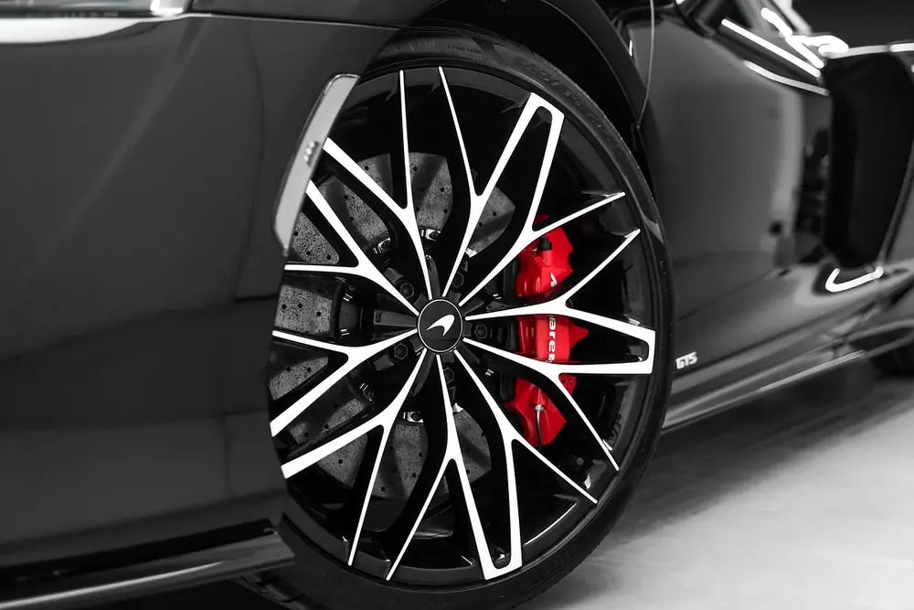 2025 MCLAREN GTS WITH WARRANTY  SERVICE CONTRACT - Image 17