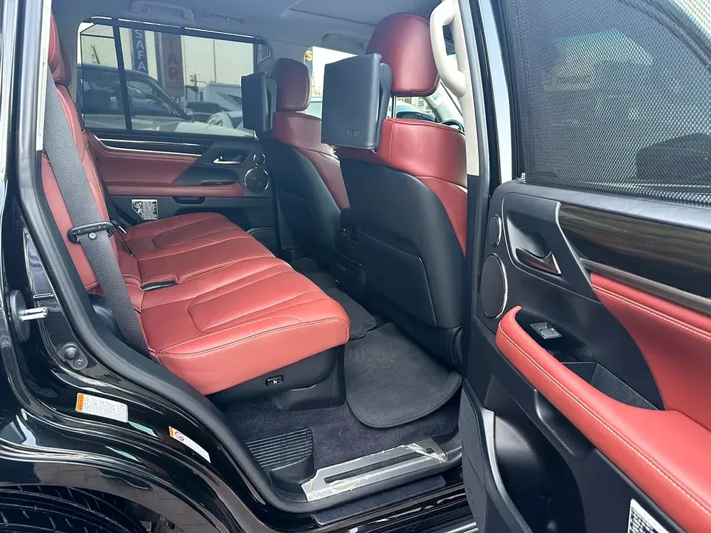 Lexus LX 570 Platinum 2018 - Canadian Specs - Excellent Condition - Image 12