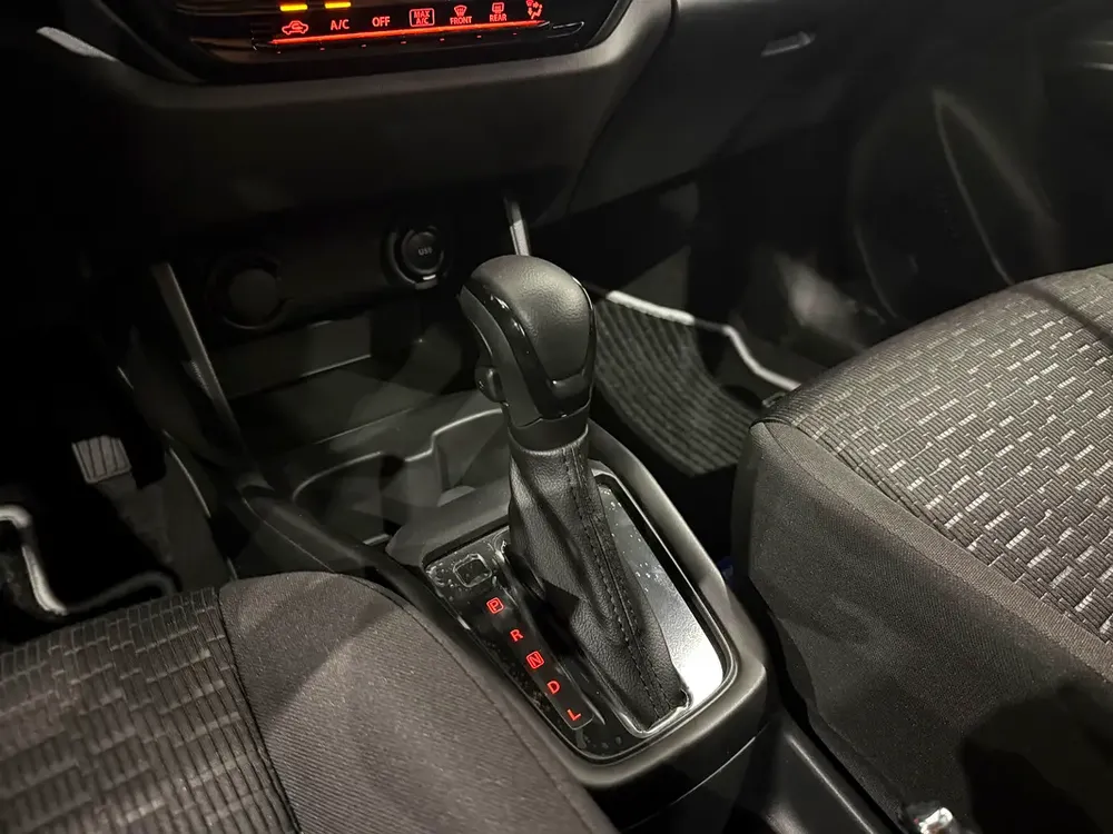 2026 GCC Suzuki Swift GLX | 3yrs Official Dealer Warranty - Image 15